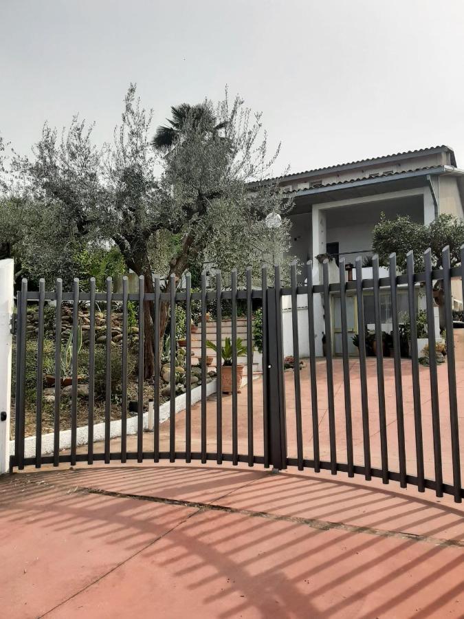 Villa In Collina Vista Mare Roseto Degli Abruzzi Exterior photo